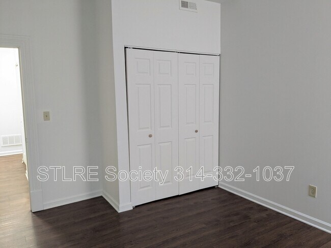 Building Photo - 3308 Shenandoah Ave