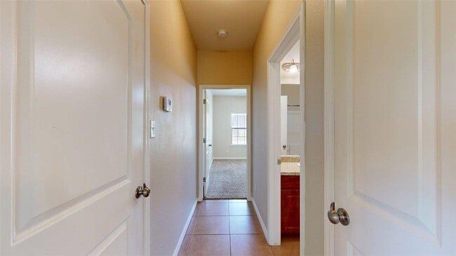 Building Photo - 4436 Reveille Rd