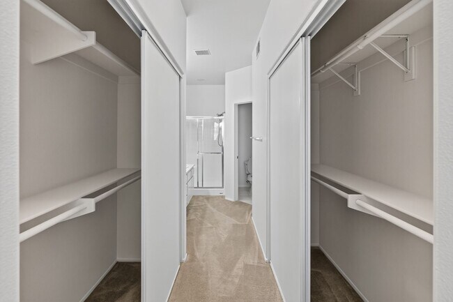 Building Photo - 8291 Gold Coast Dr