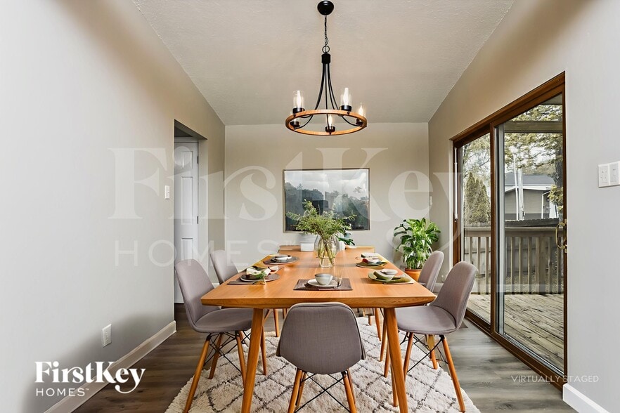 Building Photo - 855 Windemere Ave