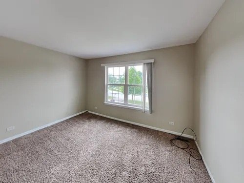 Building Photo - 6220 Pond View Dr