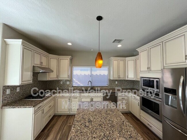 Building Photo - 77597 Carinda Ct