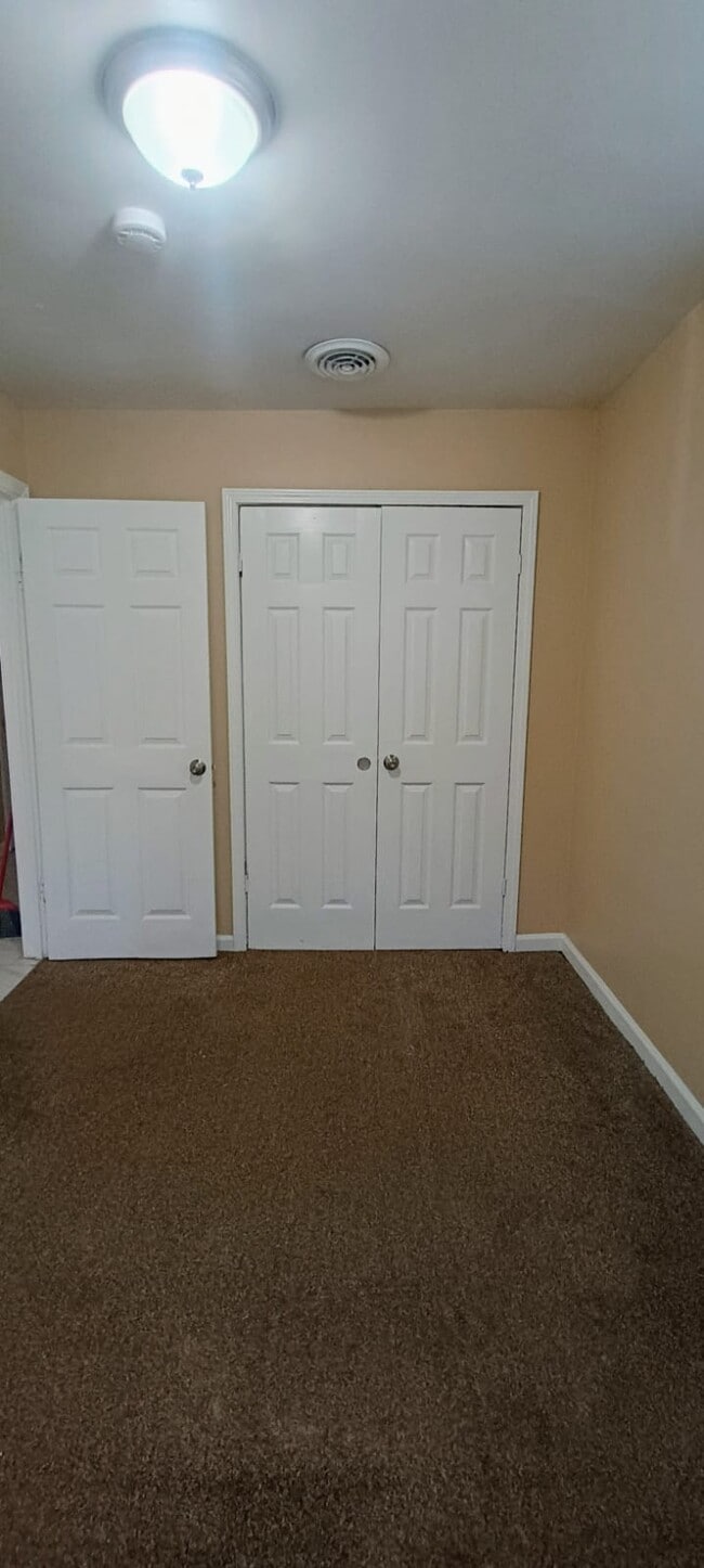 Building Photo - 8353 Alpine St