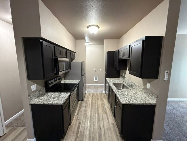 Building Photo - 4255 Hawthorne Ave NE