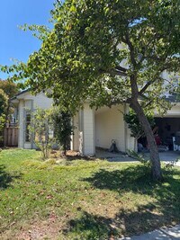 Building Photo - 17610 Winding Creek Rd