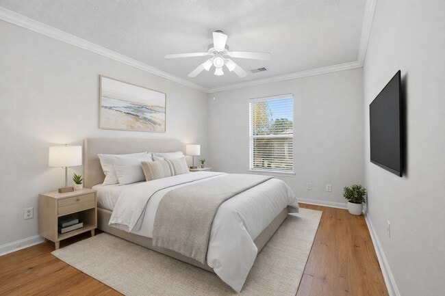 Building Photo - 20811 Garden Arbor Ln