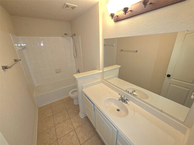 Building Photo - 4411 Wellington Grove Ln