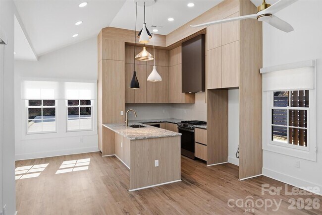 Building Photo - 1840 Merriman Ave