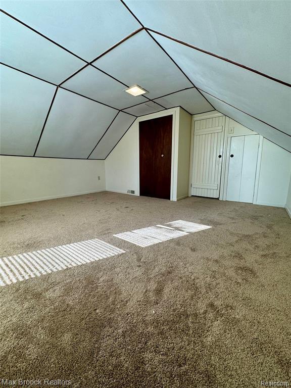 Building Photo - 368 S Wing St