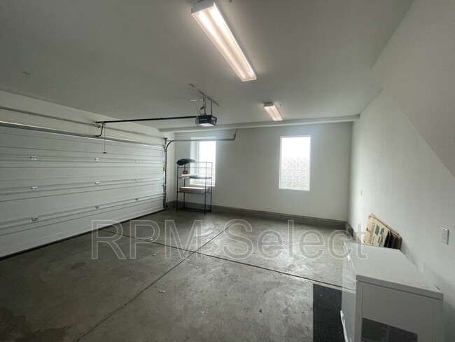 Building Photo - 3568 Troy Dalton St