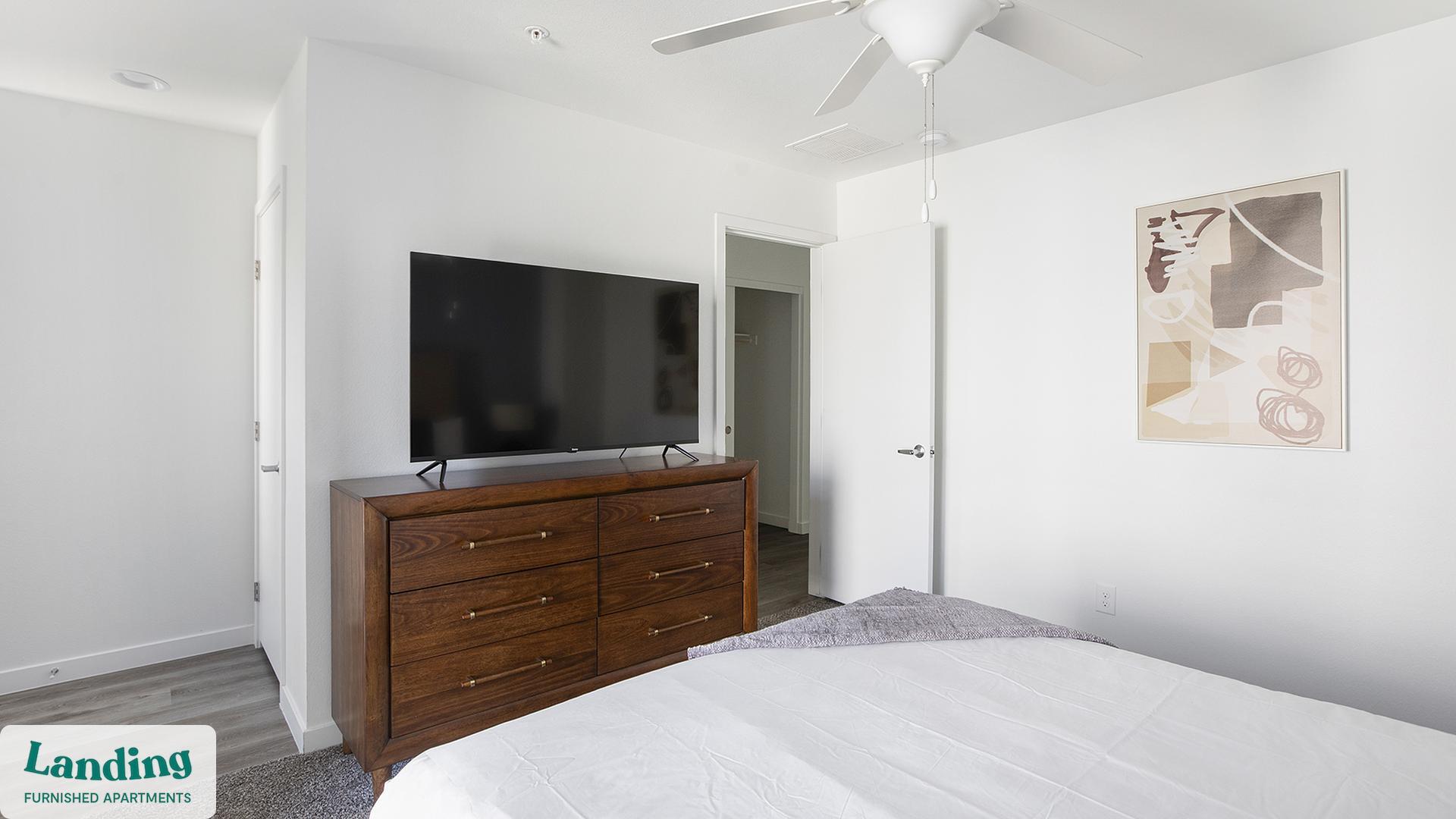 Building Photo - 2705 N Rancho Dr