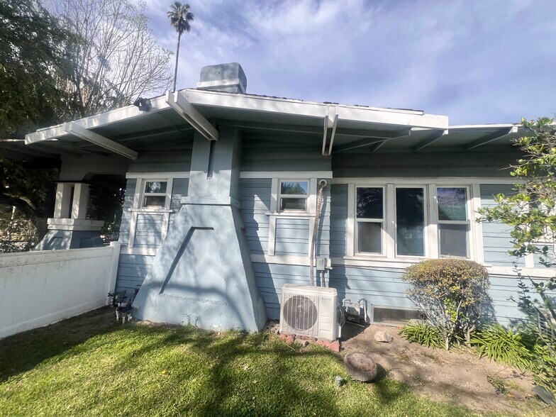 Building Photo - 1826 Lincoln Ave