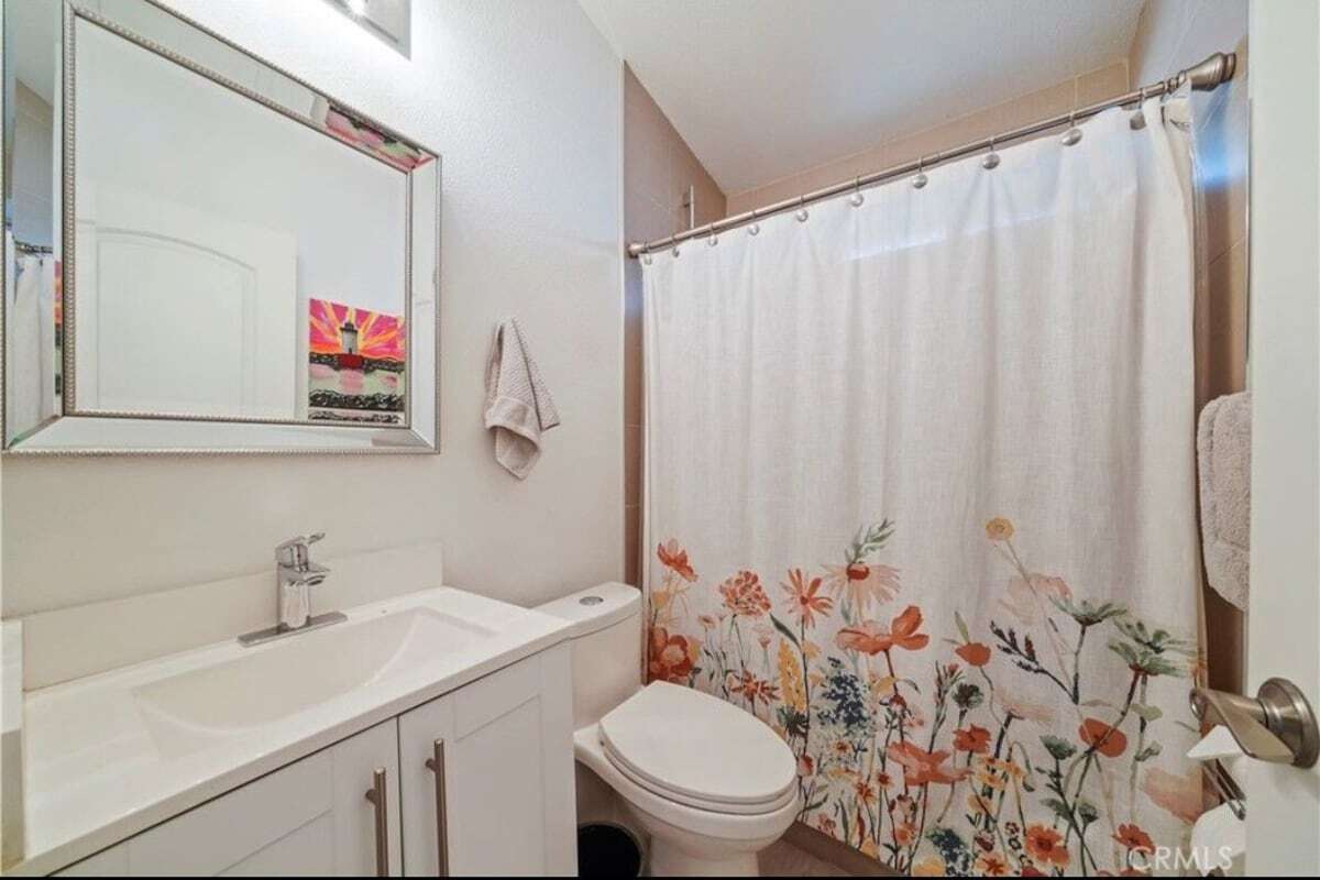 Building Photo - 74111 Catalina Way
