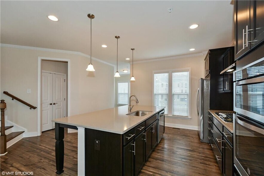 Building Photo - 200 Braeden Wy