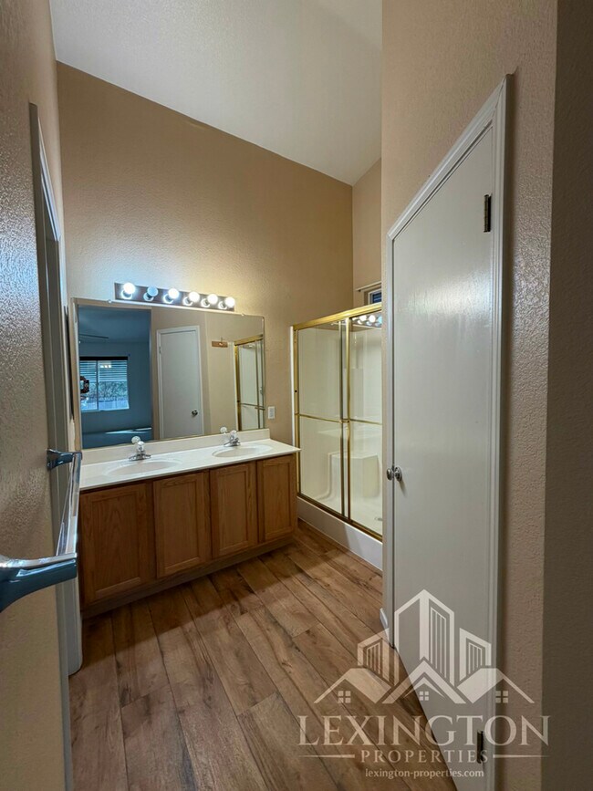 Building Photo - Pristine, single-story, 3bd/2ba, Home in Cameron Park!