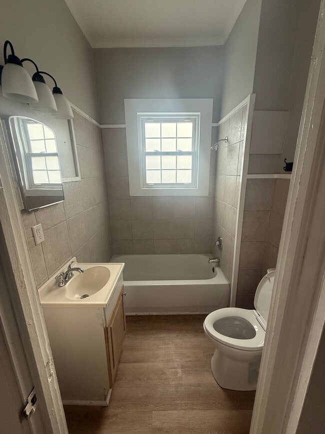 Building Photo - Freshly Renovated Clover Charmer — Walk to...