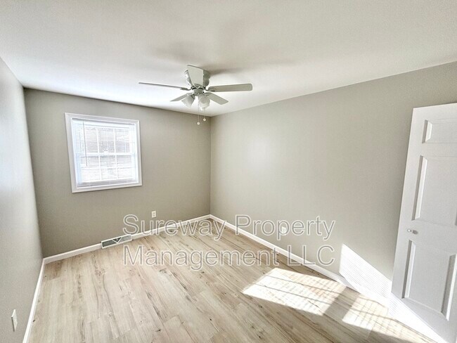Building Photo - 605 Heather Ln