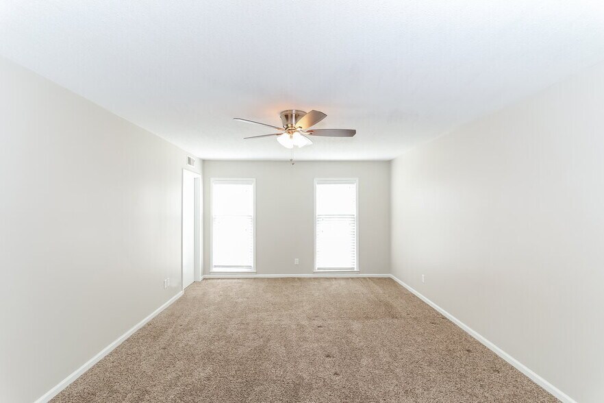 Building Photo - 7298 Cedar Ln Dr
