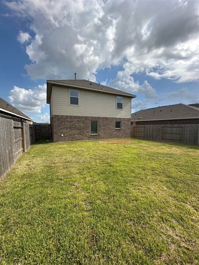 Building Photo - 3004 Courtney Coral Ln