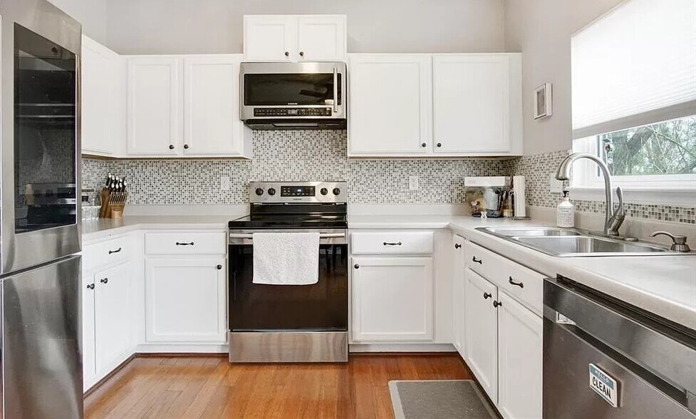 Building Photo - 4911 Copen Dr