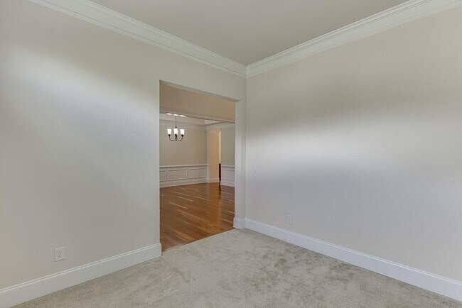 Building Photo - 2220 Stirling Bridge Rd