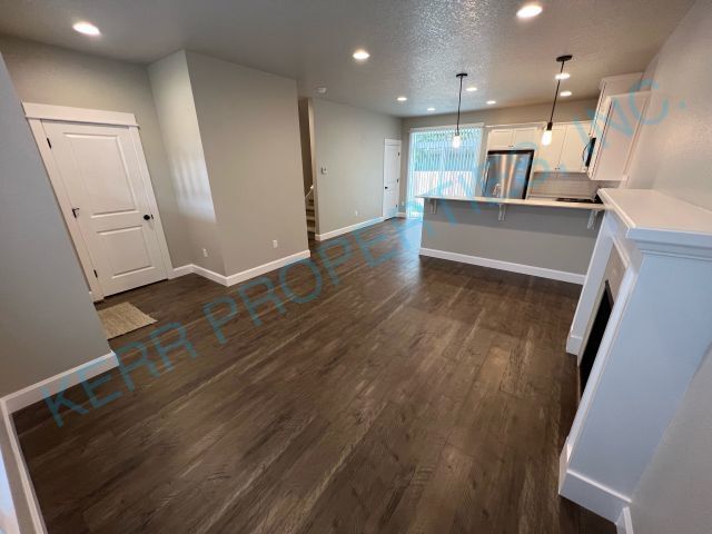 Building Photo - 13118 SE 21st Ave