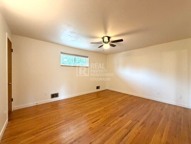 Building Photo - 511 E Panama Dr