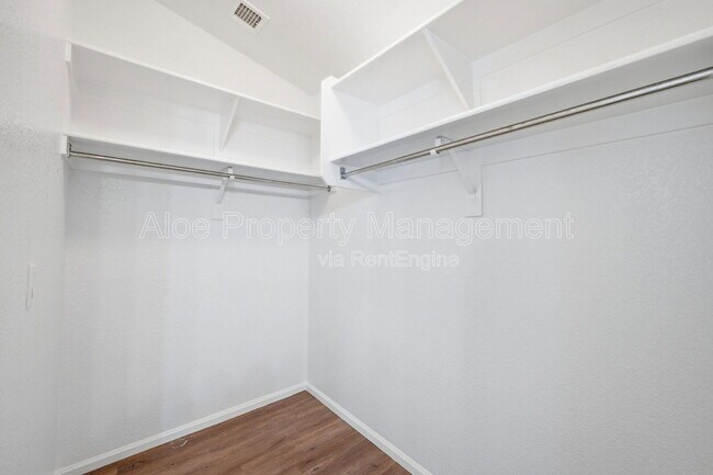 Building Photo - 4128 E Copper Rd