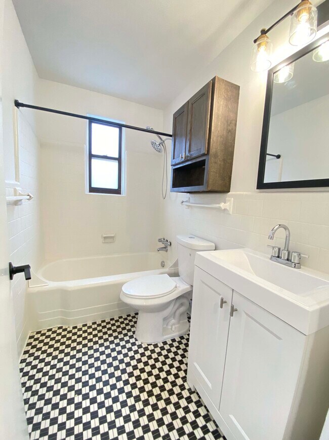 Building Photo - Faris Ridge Condominiums