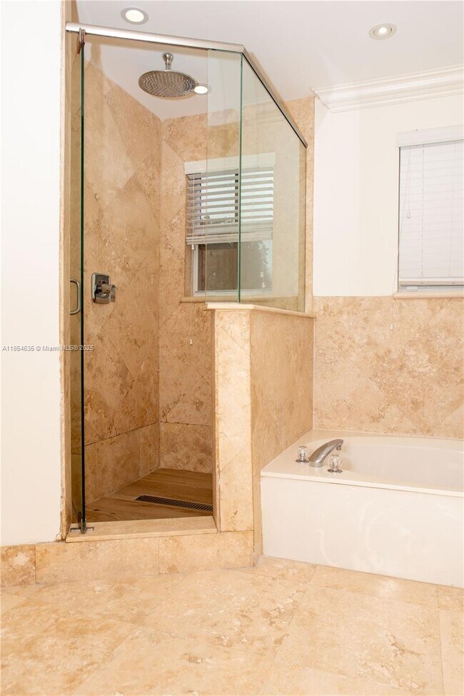 Building Photo - 5241 SW 155th Ave