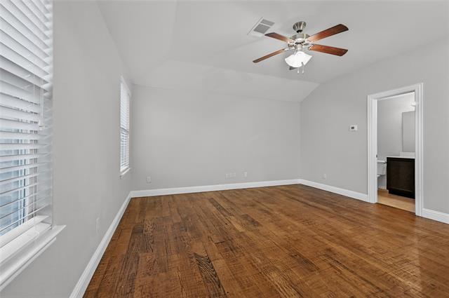 Building Photo - 1512 Greenbrier Dr