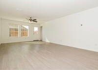 Building Photo - 1407 Merlin Blf St