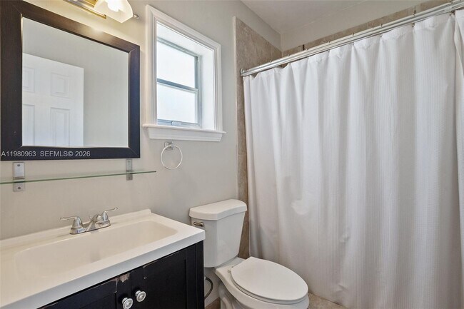 Building Photo - 2200 S Ocean Dr