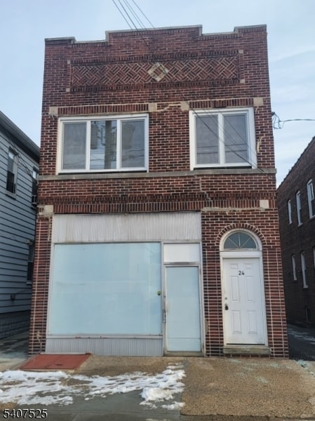 Building Photo - 24 E Price St