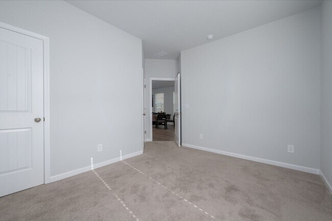 Building Photo - 447 Augustine Dr