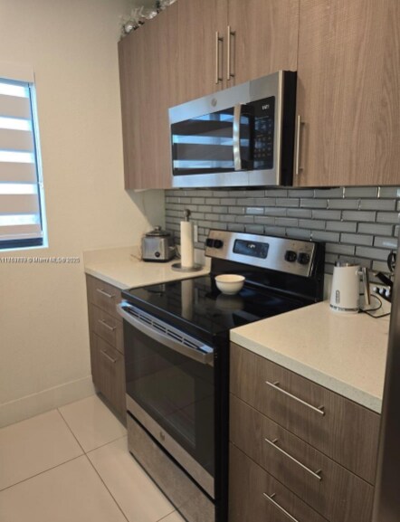 Building Photo - 249 NW 12th Ct