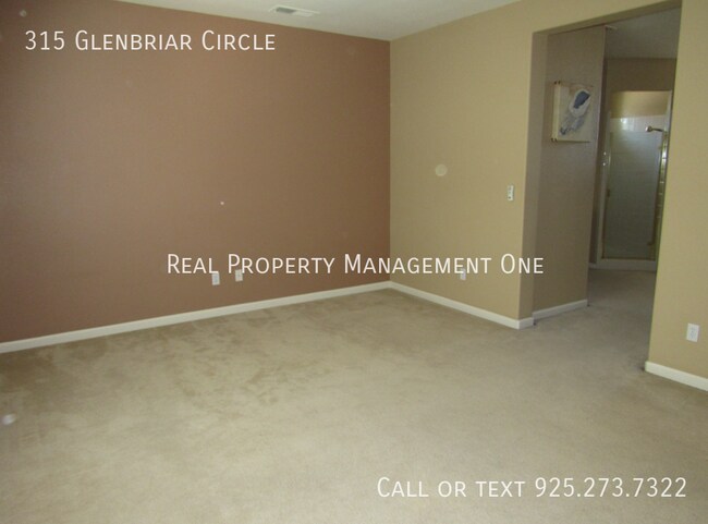 Building Photo - 315 Glenbriar Cir