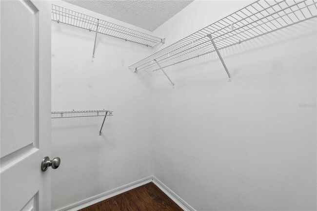 Building Photo - 5655 Bentgrass Dr