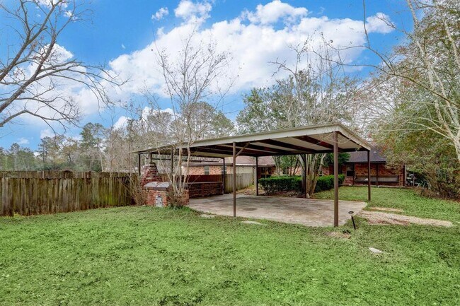 Building Photo - 10407 Fairview Dr