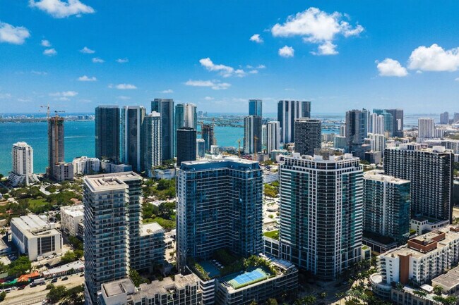 Building Photo - 101 NE 34th St