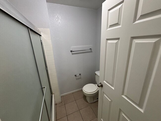 Building Photo - 8837 La Margarita Way