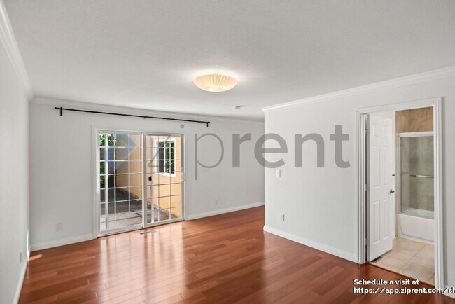 Building Photo - 41076 Davila Ct