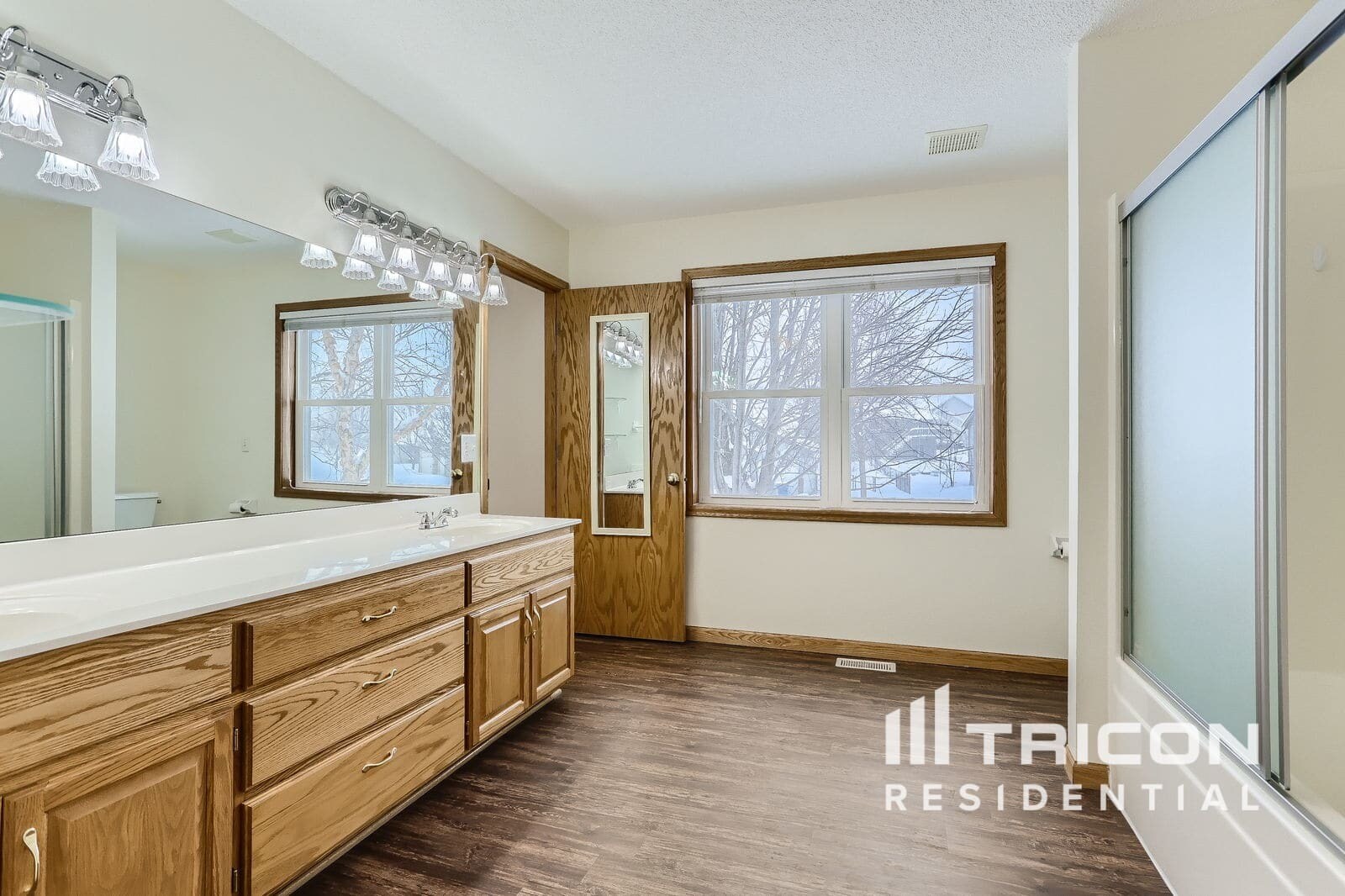 Building Photo - 3649 Kahler Dr NE
