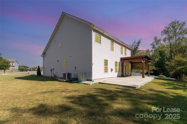 Building Photo - 5504 Joshua Cain Rd