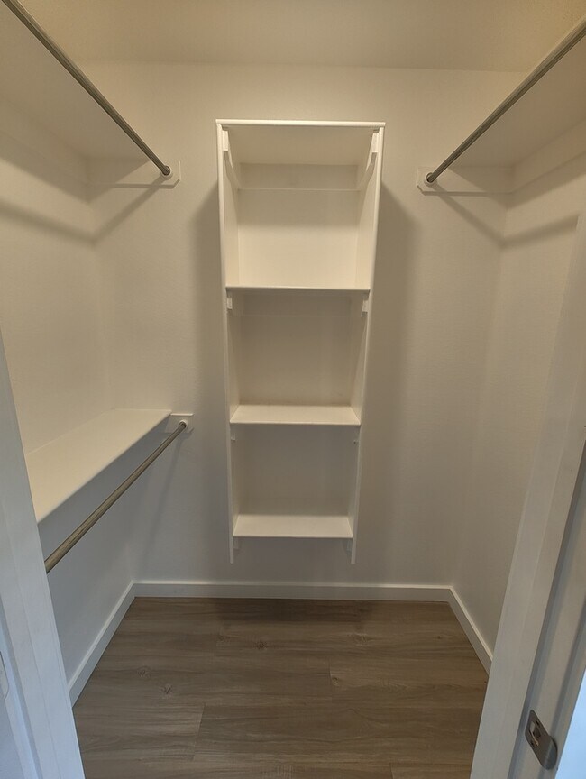 Building Photo - 3 bed 2 bath in Lone Star Trails!