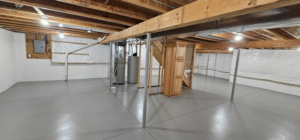 Building Photo - 5113 Minuteman Ln