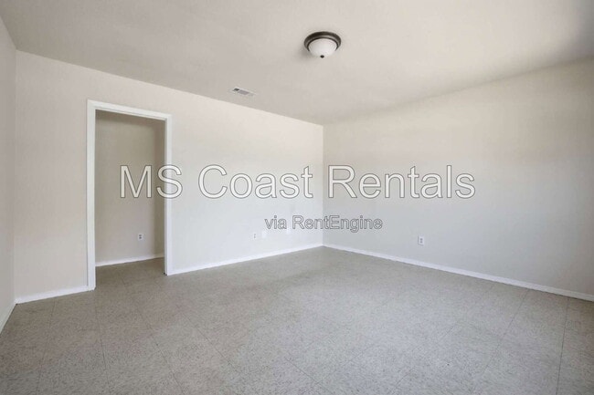 Building Photo - 16205 Seville Ct