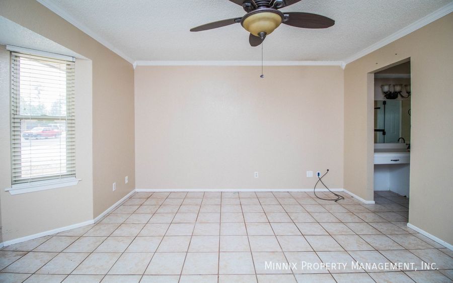 Building Photo - 4429 Esmond Dr