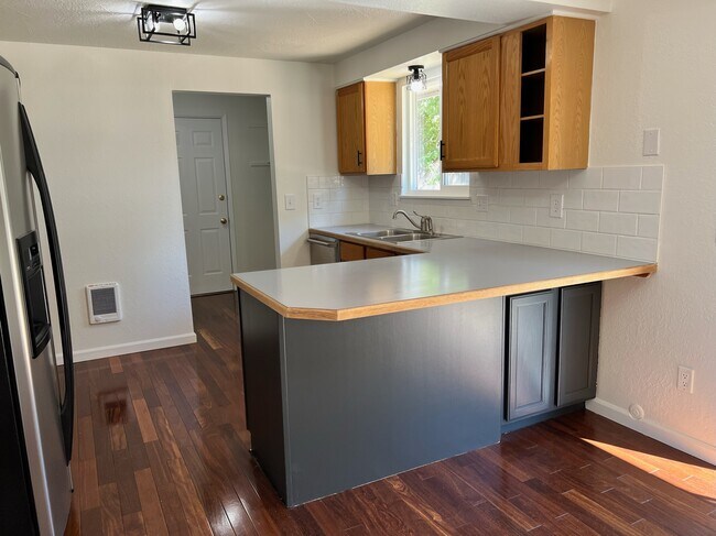 Building Photo - 394 S Harlan Pl
