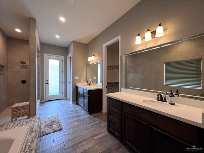 Building Photo - 4226 Stillwater Cove